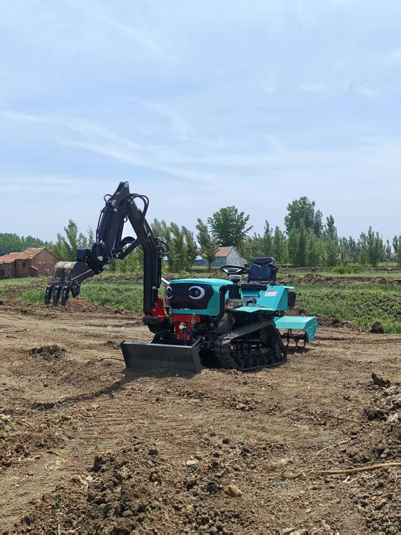 Мощный гусеничный трактор 100- – обзор и цена Agriculture Farming Land For Sale